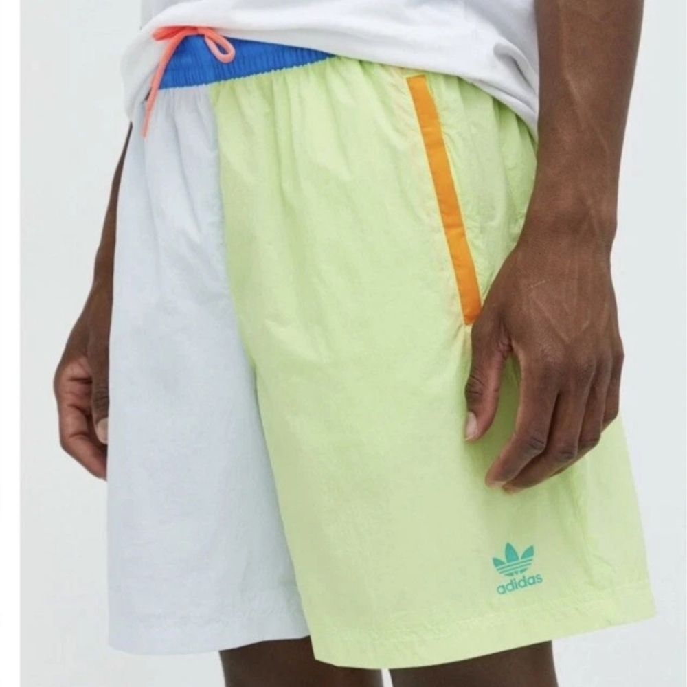 Adidas Originals Colorblock 6.5" Woven Shorts Mens Small